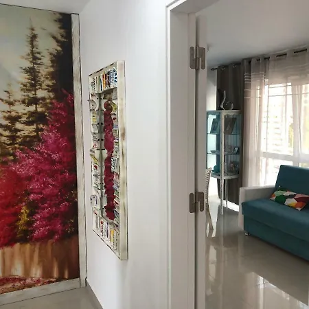 Arty Kyrenia Apartament *