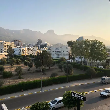 Arty Kyrenia Апартаменты Кирения